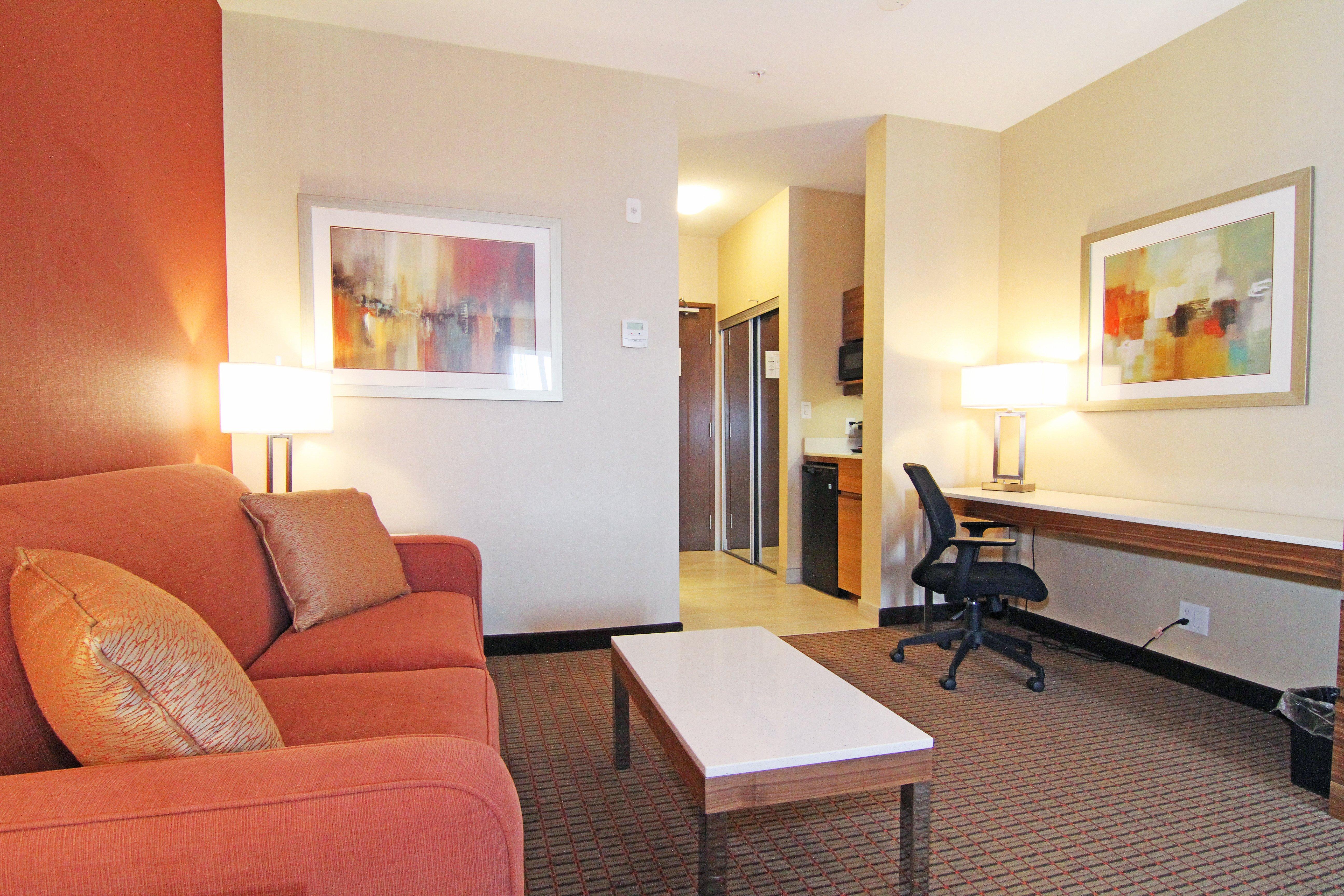 Holiday Inn Express And Suites Calgary University By Ihg Екстер'єр фото