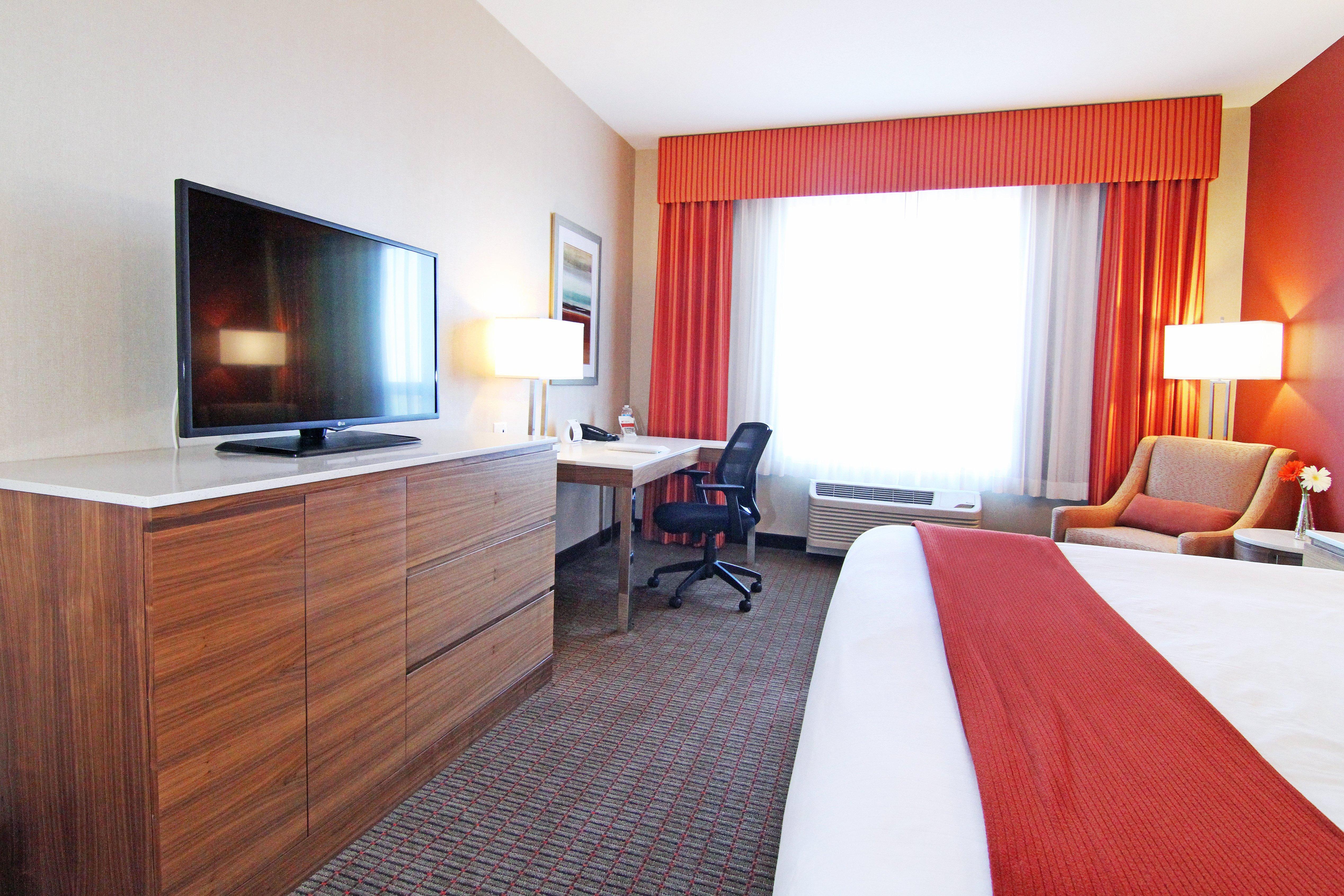 Holiday Inn Express And Suites Calgary University By Ihg Екстер'єр фото